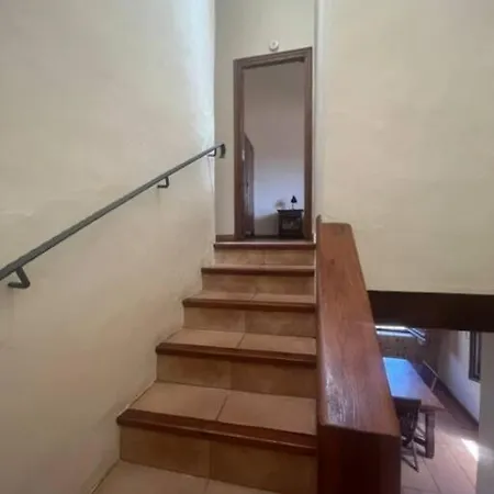 Casa Con Piscina Comunitaria En *