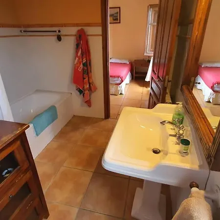 Casa Con Piscina Comunitaria En Holiday home